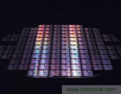 集成電路產(chǎn)業(yè)呼喚中國(guó)&ldquo;芯&rdquo; 杭州青山湖促微納制造創(chuàng)新項(xiàng)目落地集群