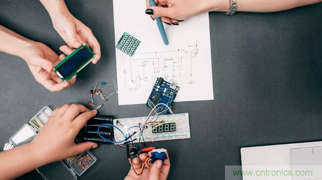 單片機(jī)上拉電阻、下拉電阻的詳解和選?。ㄒ唬? title=