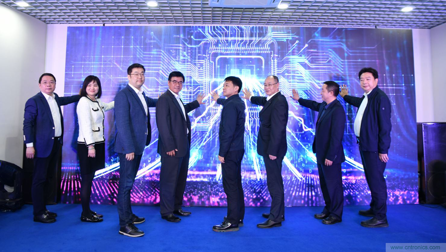 首家 7 納米車(chē)載芯片研發(fā)團(tuán)隊(duì)進(jìn)駐&ldquo;中國(guó)車(chē)都&rdquo;