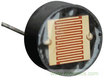 你有沒有試過用儀表放大器測量兩個(gè)光源的相對強(qiáng)度？