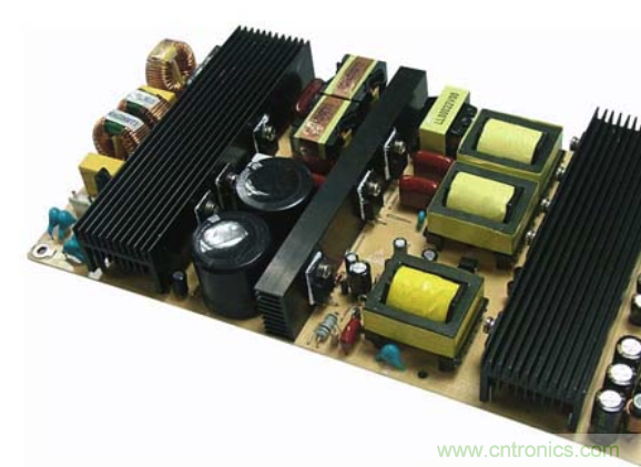 如何使用反向二極管來(lái)保護(hù)電源？