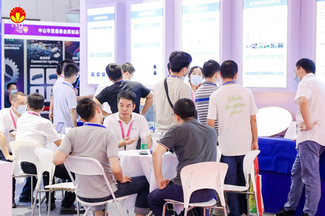 沉浸式體驗官招募中 ，2023寧波照明展觀展福利大放送！